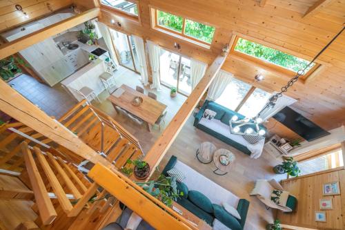 Posezení v ubytování Monte Chalet Kolašin