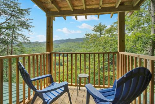 Secluded Sevierville Cabin w/ Hot Tub! photo 18