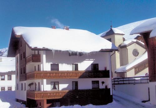 Haus Küng durante o inverno