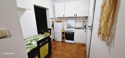 Dapur atau dapur kecil di Agroturystyka Sianowo