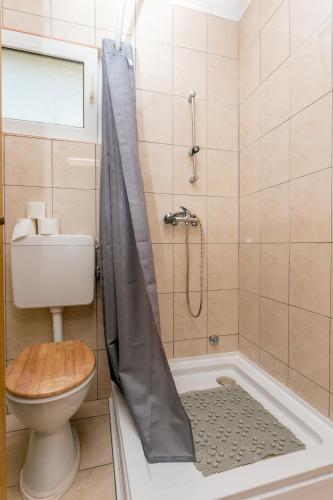 Apartments by the sea Mastrinka, Ciovo - 23399