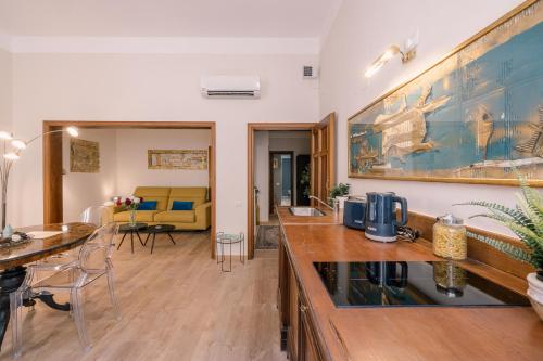 Accademia Luxury Art Apartment