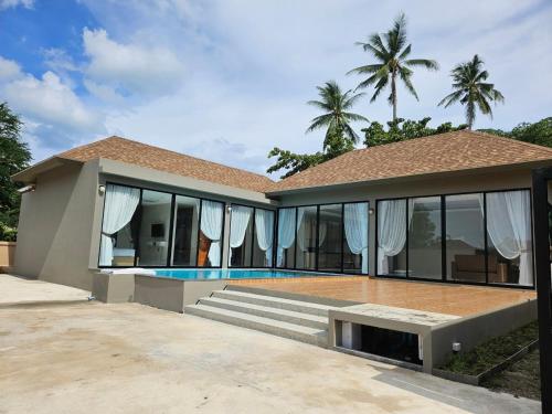Kolam renang di atau dekat dengan Baan First Pool Villa