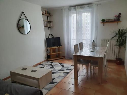 Joli deux pièces au 14ème arrondissement à Paris