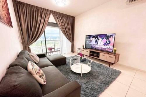 Μια τηλεόραση ή/και κέντρο ψυχαγωγίας στο Continew Residence Cozy Suite by GUESTONIC