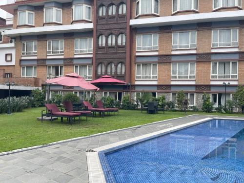 La alberca dentro o cerca de The Malla Hotel - Thamel, 2 km to Swayambhunath Temple