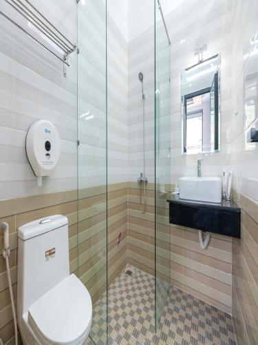 Ένα μπάνιο στο Villa 8 Phòng ngủ - Nội thất sang trọng - Trung tâm Đà Lạt