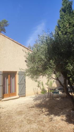 Chez Isa et Ray, un gîte en Provence