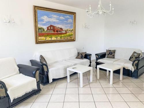 Photo de la galerie de l'établissement Holiday Home Villa Rose by Interhome, à Caromb