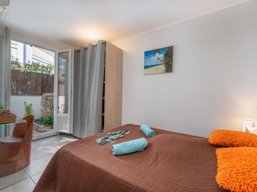 Apartment Les Girelles by Interhome