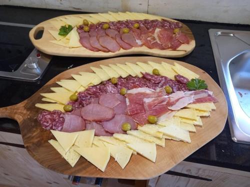 Mad i feriehuset eller i nærheden