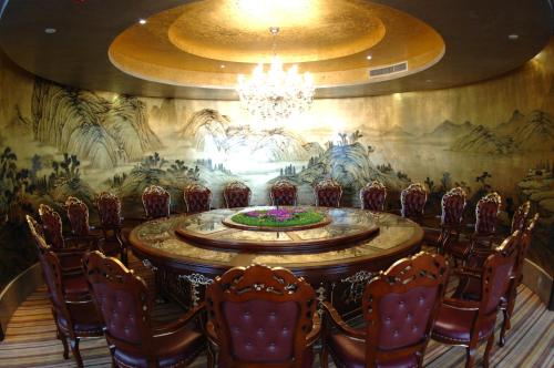 Kawasan bisnes dan/atau bilik persidangan di Royal Palace Hotel Haining