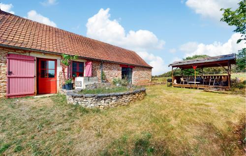 4 Bedroom Pet Friendly Home In Carlucet
