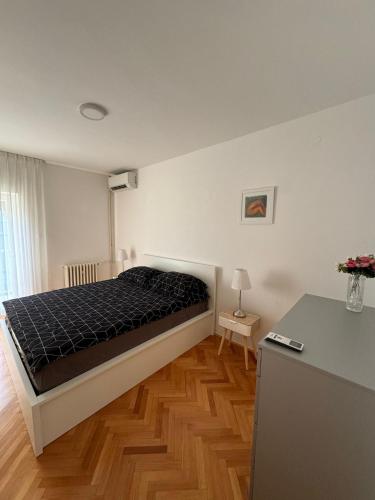 La Storia - Holiday Apartment House with free private parking