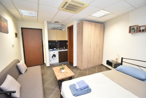 Kuchyň nebo kuchyňský kout v ubytování Center4City-Apartment Thessaloniki