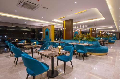 Гостиная зона в Crowne Plaza Yalova by IHG