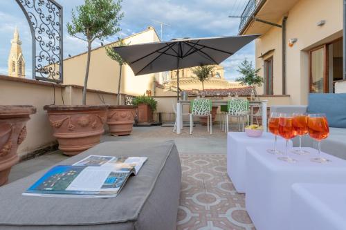 Luxury Apartment with big terrace in Florence