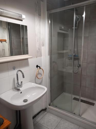 Koupelna v ubytování Ferme de la Porte en Aix
