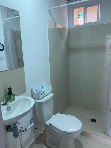 Ein Badezimmer in der Unterkunft GLL HOTEL