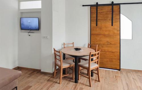 1 Bedroom Nice Apartment In Vodice