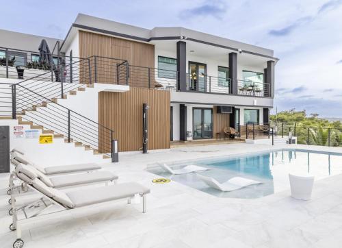 Blue Malibu Home in Camuy