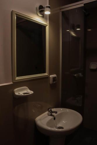 Un baño de Andes House Cusco
