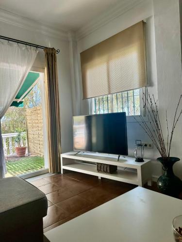 Maravilloso apartamento con jardín y barbacoa photo 28