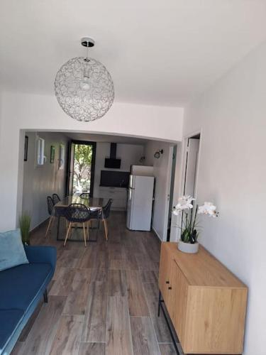 Η κουζίνα ή μικρή κουζίνα στο Logement - Carcassonne