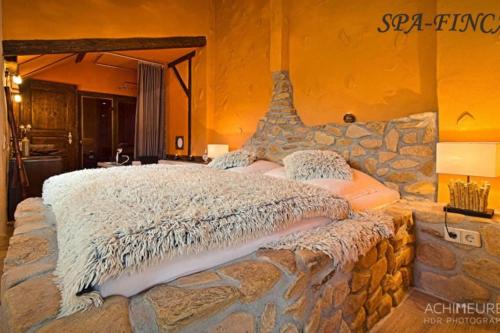 Gambar di galeri bagi Ferienhaus-Sauna Pool Whirlpool di Grimma