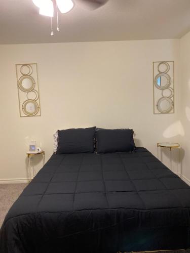 Postel nebo postele na pokoji v ubytování Comfortable Living