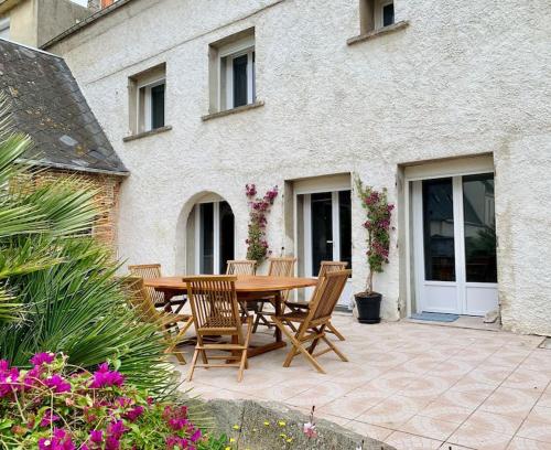 Gîte Bella Rosa, parking privatif, bord mer, terrasse
