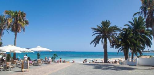 Hoplaco apartament, almost on the beach