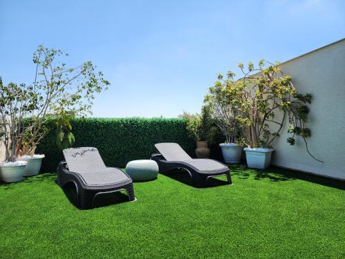 Κήπος έξω από το Near Beach, Wonderful Penthouse