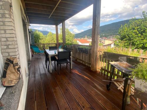 Appartement coquet avec 3 chambres en face des pistes de ski