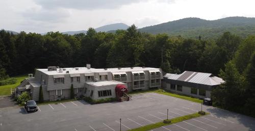 Gallery image of Grey Bonnet Inn in Killington