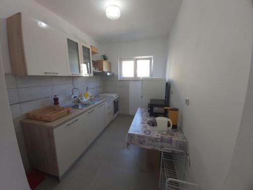 Apartments with parking space Rovinj - 23506