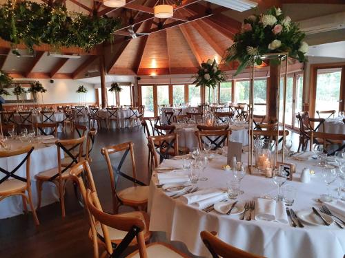 Glen Erin at Lancefieldにあるレストランまたは飲食店