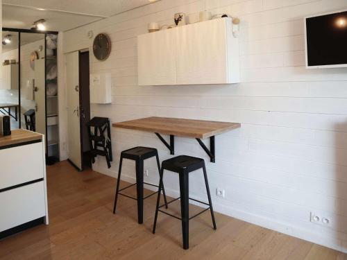 Coquet studio skis aux pieds, plein centre, balcon sud - FR-1-322-638