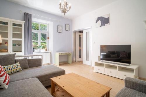 Cozy 2-bedroom apartment