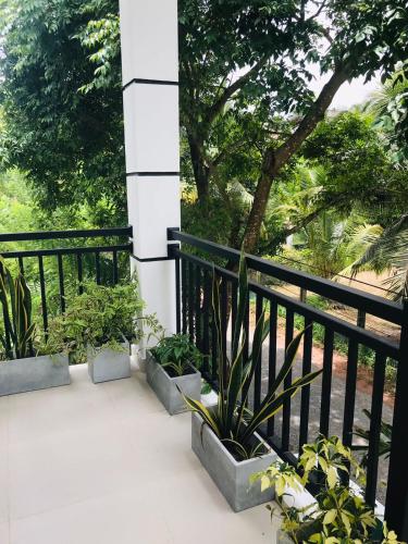 Balkoni atau teres di Sri White Villa Airport Boutique Hotel