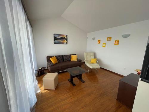 Beachfront Villa with pool - MyWay