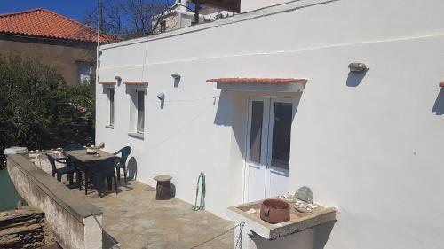 Un balcón o terraza de ΑΝΕΜΟΔΡΟΥΛΗΣ