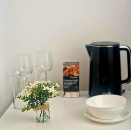 Set per la preparazione di tè e caffè presso Pentagon Concept