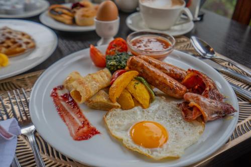 Mad på resortet eller i nærheden