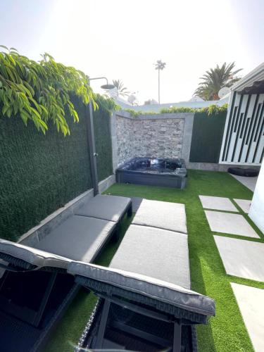 SerenArty Bungalow Beach Flor con jacuzzi