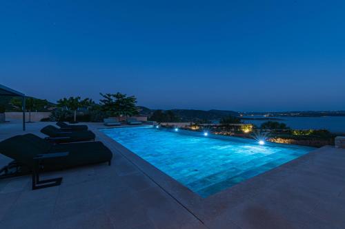 Πισίνα στο ή κοντά στο Salanti Hillcrest