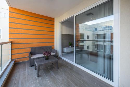 Πισίνα στο ή κοντά στο Seaside Retreat in St Paul's Bay