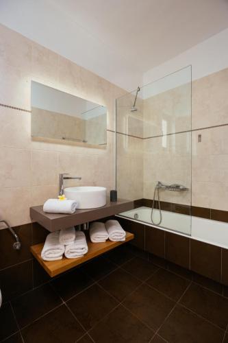 Beach Front Villa Avra
