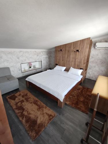 Gallery image of The Oldman House in Osh