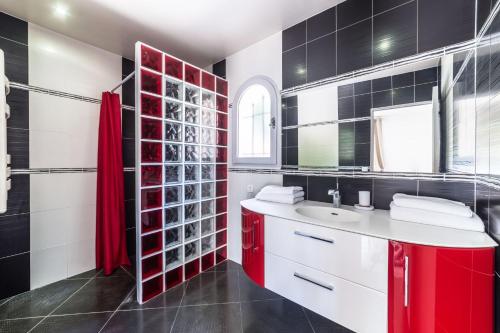 Koupelna v ubytování Villa Serenity by Villa Plus